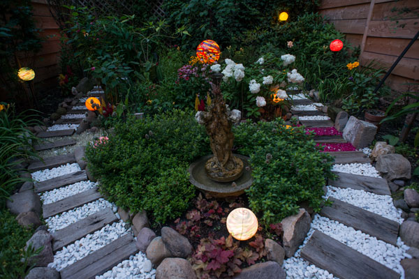 NightOrbs Illuminate a Greenwich Village Garden